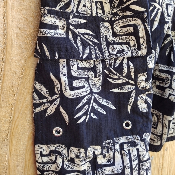 VTG NATURAL LIFE Black and White Swim Trunks - Fits like XXL or 3XL 46" Waist - Picture 6 of 13
